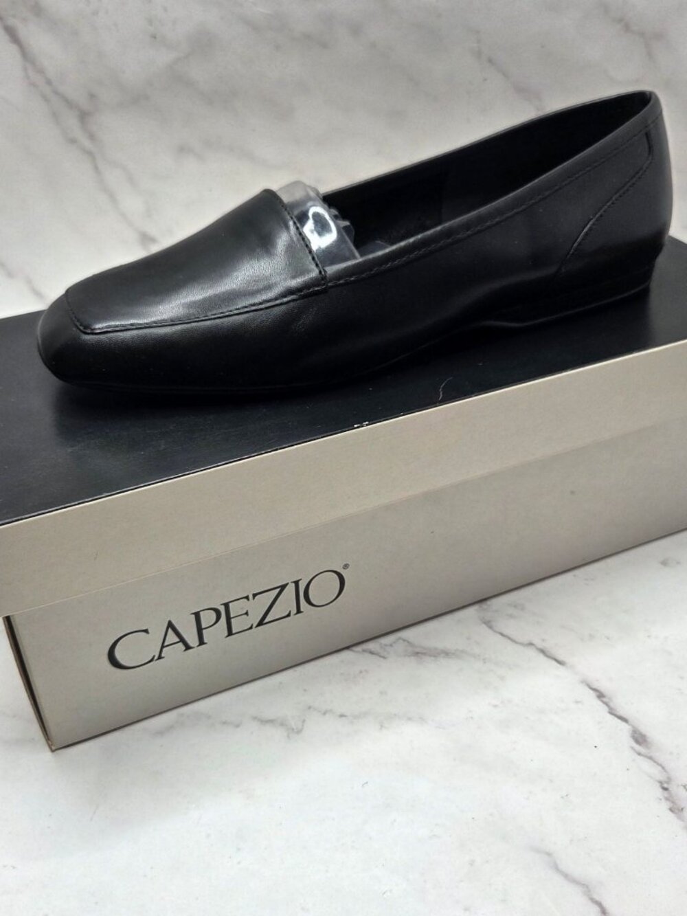 NIB Capezio Jenny Black Leather Slip-On Flats Classic Minimalist Women's 5.5